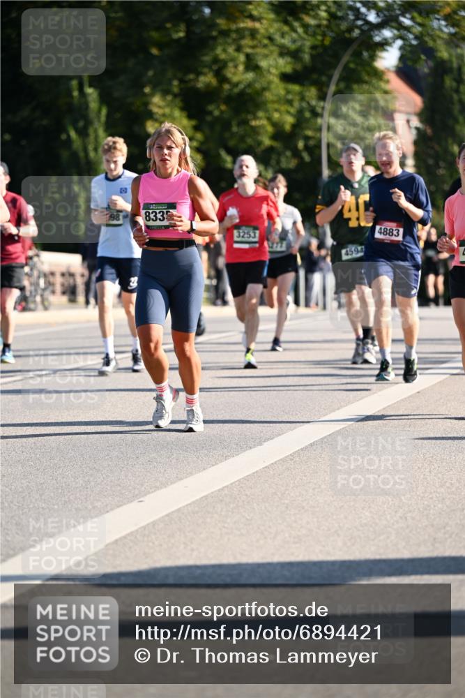 01.09.2024 - BARMER Alsterlauf Dr. Thomas Lammeyer http://msf.ph/oto/6894421 01.09.2024 09:30:24 Laufen 98, 8335, 3253, 4594, 4883 meine-sportfotos.de