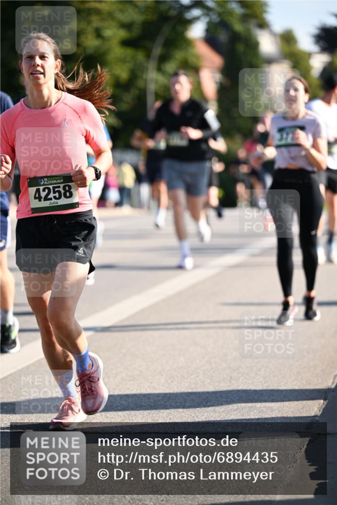 01.09.2024 - BARMER Alsterlauf Dr. Thomas Lammeyer http://msf.ph/oto/6894435 01.09.2024 09:30:26 Laufen 35, 4258, 3726 meine-sportfotos.de
