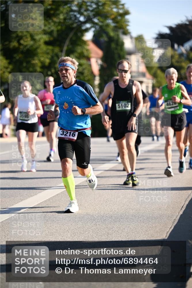 01.09.2024 - BARMER Alsterlauf Dr. Thomas Lammeyer http://msf.ph/oto/6894464 01.09.2024 09:30:30 Laufen 3216, 5102, 4626 meine-sportfotos.de