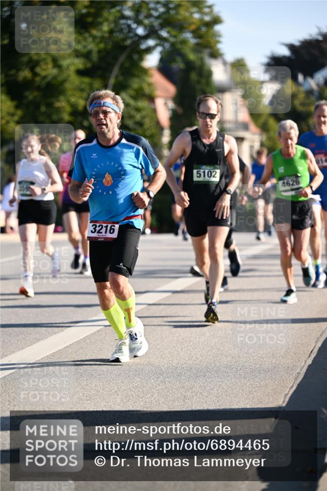 01.09.2024 - BARMER Alsterlauf Dr. Thomas Lammeyer http://msf.ph/oto/6894465 01.09.2024 09:30:30 Laufen 3216, 5102, 4626 meine-sportfotos.de