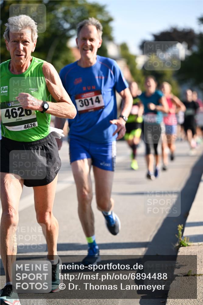 01.09.2024 - BARMER Alsterlauf Dr. Thomas Lammeyer http://msf.ph/oto/6894488 01.09.2024 09:30:34 Laufen 35, 4626, 4626, 3014 meine-sportfotos.de