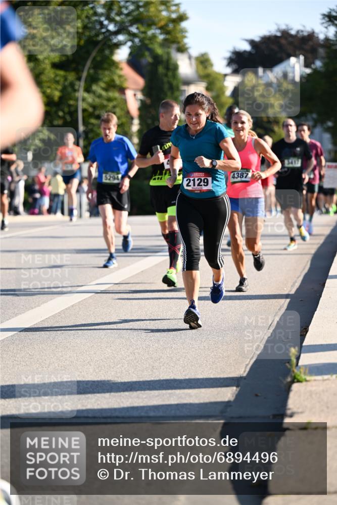 01.09.2024 - BARMER Alsterlauf Dr. Thomas Lammeyer http://msf.ph/oto/6894496 01.09.2024 09:30:35 Laufen 5294, 2129, 4387, 5417 meine-sportfotos.de