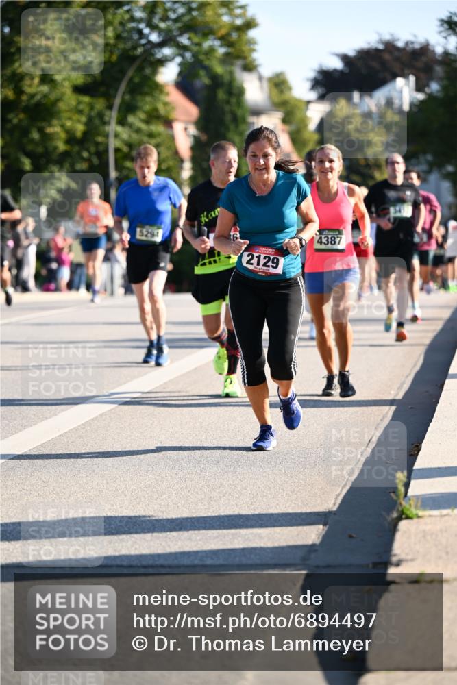 01.09.2024 - BARMER Alsterlauf Dr. Thomas Lammeyer http://msf.ph/oto/6894497 01.09.2024 09:30:35 Laufen 5294, 2129, 4387 meine-sportfotos.de