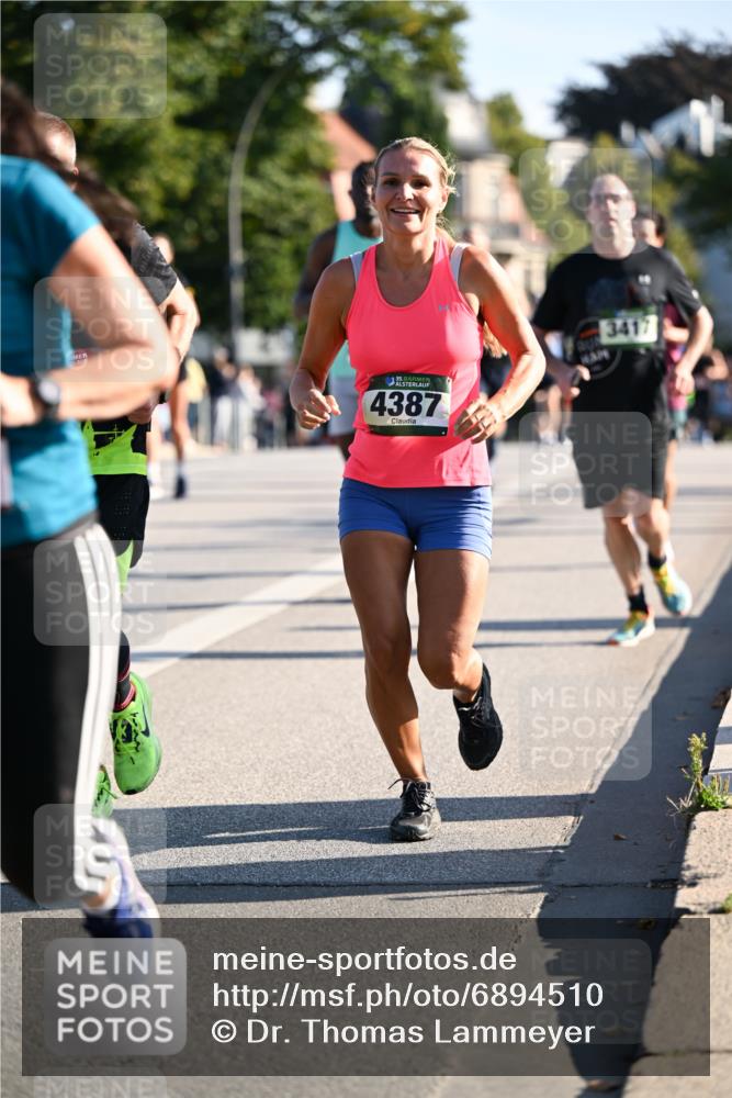 01.09.2024 - BARMER Alsterlauf Dr. Thomas Lammeyer http://msf.ph/oto/6894510 01.09.2024 09:30:37 Laufen 35, 4387, 3417 meine-sportfotos.de