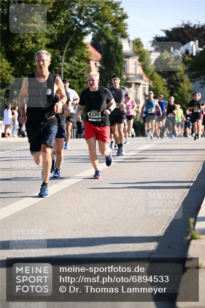 01.09.2024 - BARMER Alsterlauf Dr. Thomas Lammeyer http://msf.ph/oto/6894533 01.09.2024 09:30:40 Laufen 4335, 4335 meine-sportfotos.de