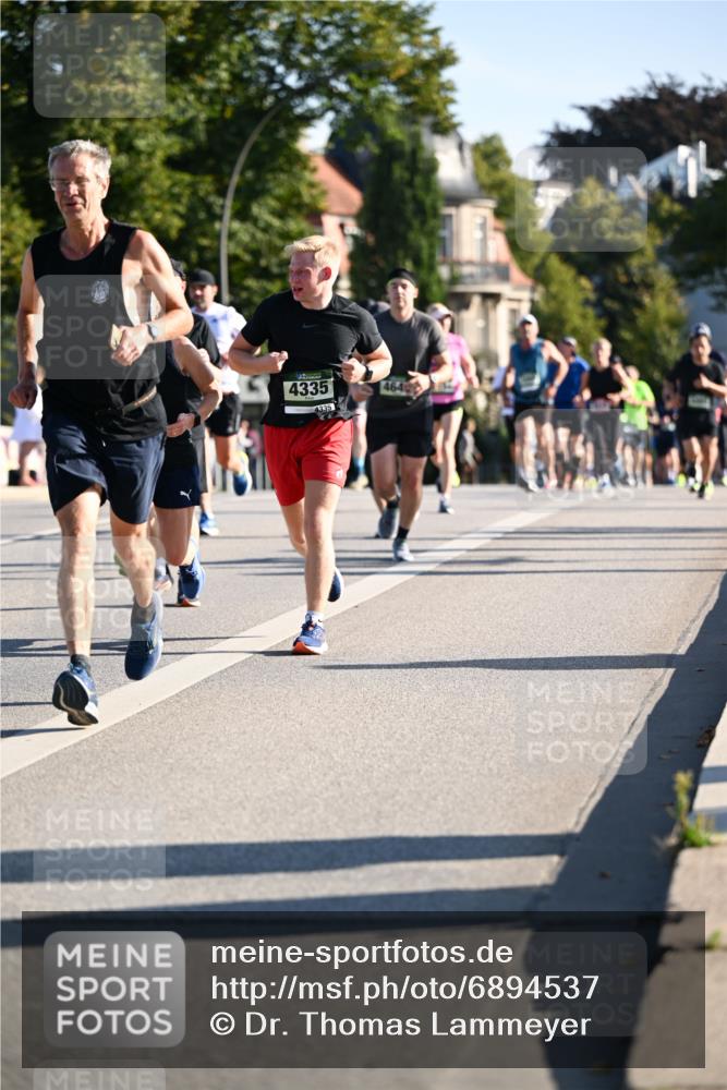 01.09.2024 - BARMER Alsterlauf Dr. Thomas Lammeyer http://msf.ph/oto/6894537 01.09.2024 09:30:41 Laufen 4335, 4335, 464 meine-sportfotos.de
