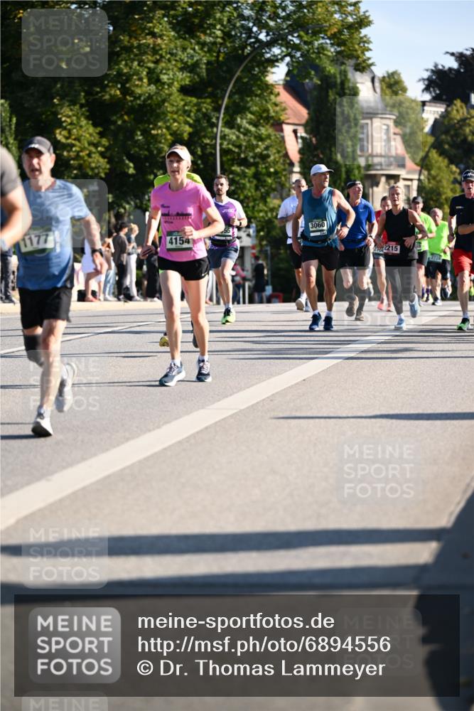 01.09.2024 - BARMER Alsterlauf Dr. Thomas Lammeyer http://msf.ph/oto/6894556 01.09.2024 09:30:44 Laufen 1177, 4154, 3060, 22215, 2720 meine-sportfotos.de