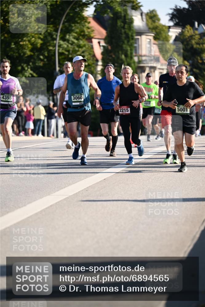 01.09.2024 - BARMER Alsterlauf Dr. Thomas Lammeyer http://msf.ph/oto/6894565 01.09.2024 09:30:46 Laufen 4355, 4355, 3060, 3060, 2215, 5001 meine-sportfotos.de