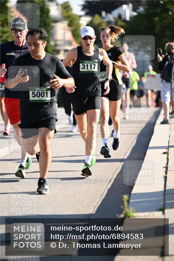 01.09.2024 - BARMER Alsterlauf Dr. Thomas Lammeyer http://msf.ph/oto/6894583 01.09.2024 09:30:48 Laufen 5001, 35, 3117, 466 meine-sportfotos.de