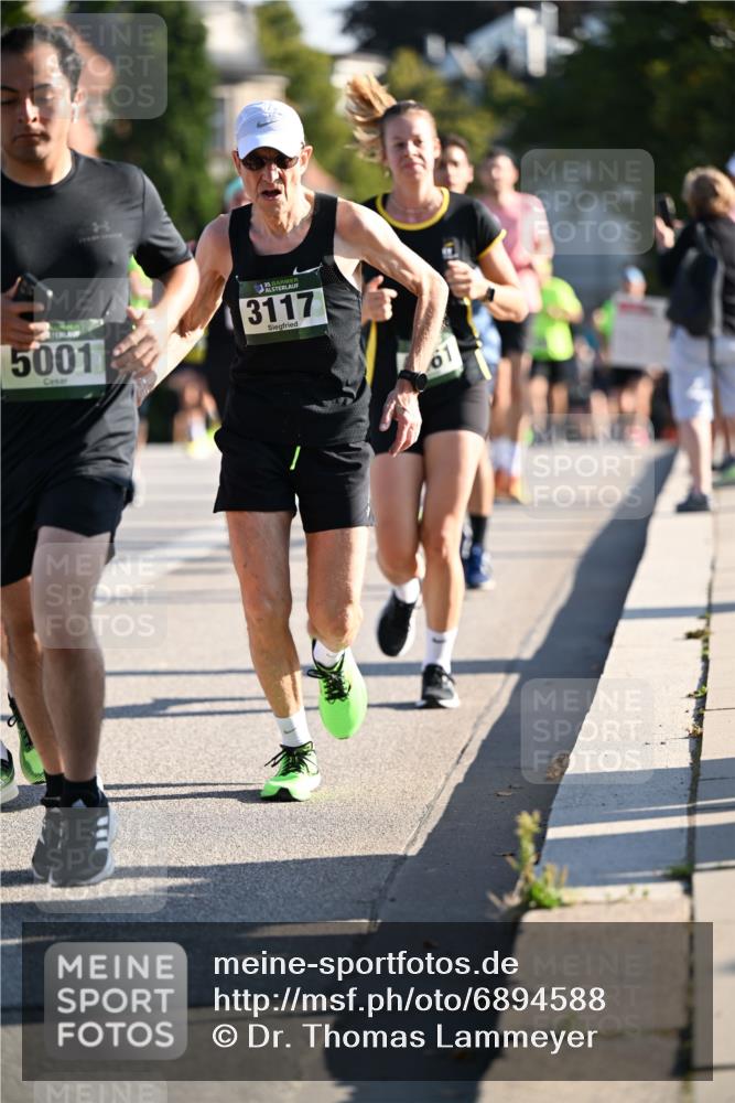 01.09.2024 - BARMER Alsterlauf Dr. Thomas Lammeyer http://msf.ph/oto/6894588 01.09.2024 09:30:49 Laufen 5001, 135, 3117 meine-sportfotos.de