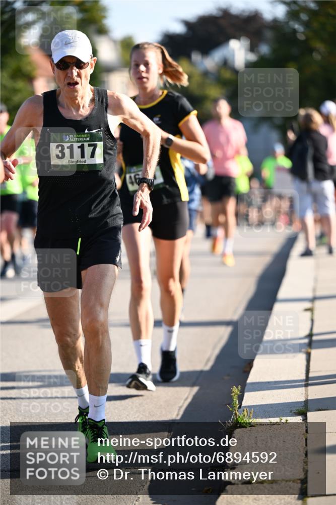 01.09.2024 - BARMER Alsterlauf Dr. Thomas Lammeyer http://msf.ph/oto/6894592 01.09.2024 09:30:50 Laufen 35, 3117 meine-sportfotos.de