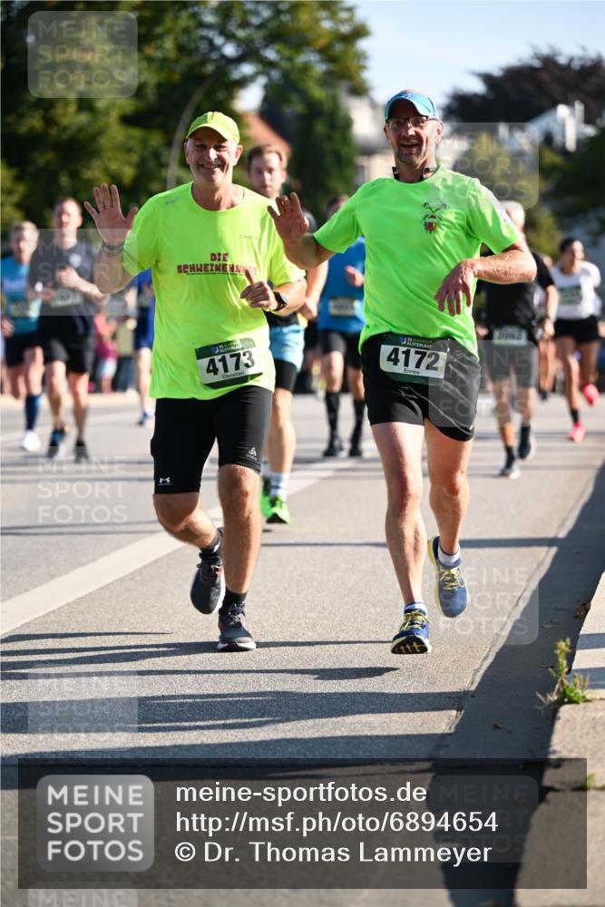 01.09.2024 - BARMER Alsterlauf Dr. Thomas Lammeyer http://msf.ph/oto/6894654 01.09.2024 09:30:59 Laufen 4173, 4172 meine-sportfotos.de