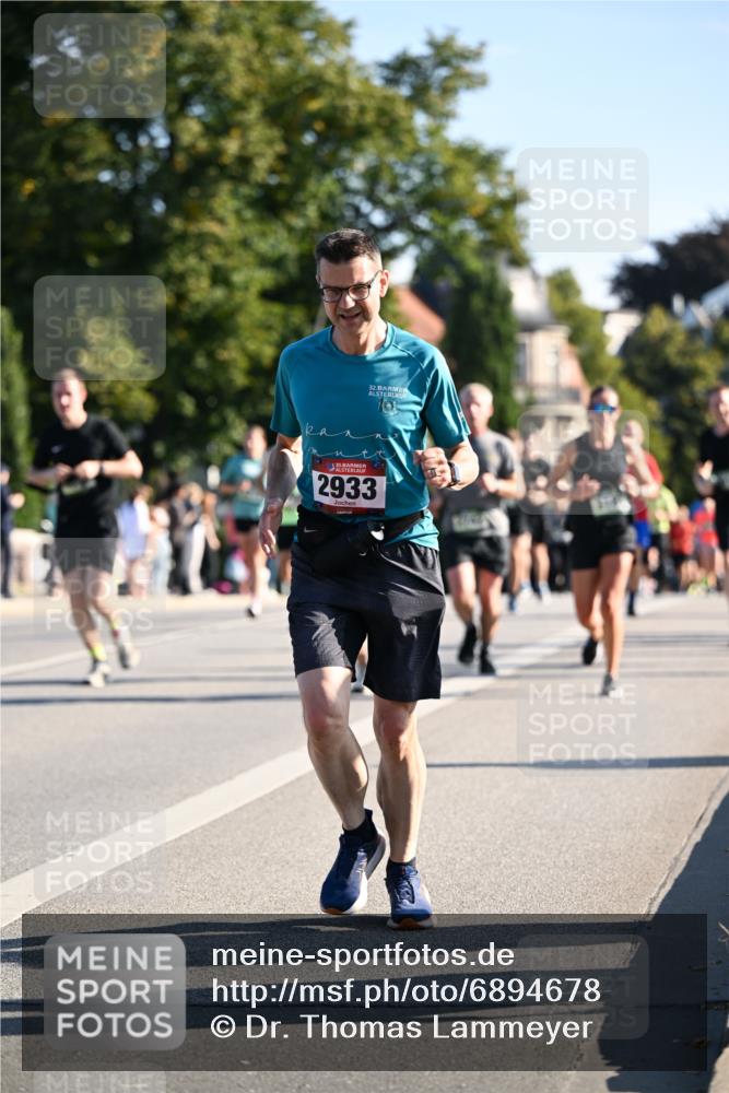 01.09.2024 - BARMER Alsterlauf Dr. Thomas Lammeyer http://msf.ph/oto/6894678 01.09.2024 09:31:05 Laufen 2933 meine-sportfotos.de