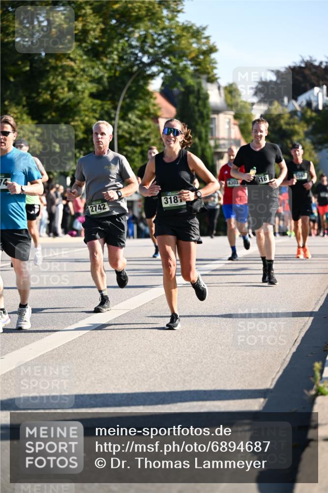 01.09.2024 - BARMER Alsterlauf Dr. Thomas Lammeyer http://msf.ph/oto/6894687 01.09.2024 09:31:06 Laufen 74, 2742, 318, 4303 meine-sportfotos.de