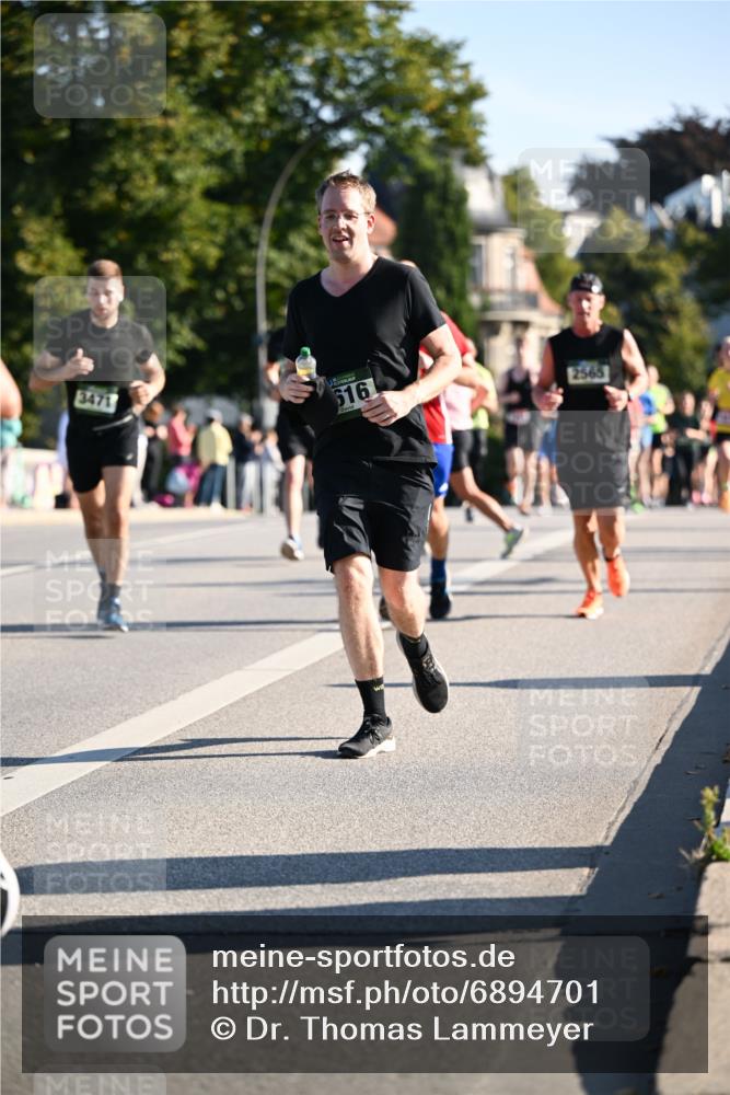 01.09.2024 - BARMER Alsterlauf Dr. Thomas Lammeyer http://msf.ph/oto/6894701 01.09.2024 09:31:08 Laufen 3471, 616, 2565 meine-sportfotos.de