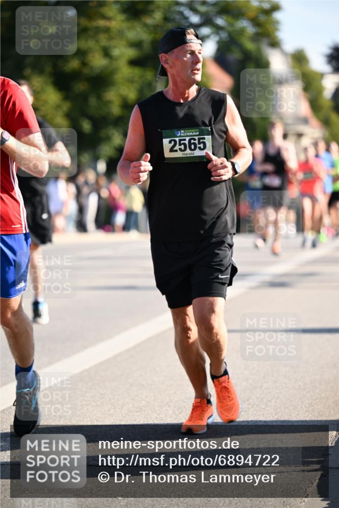 01.09.2024 - BARMER Alsterlauf Dr. Thomas Lammeyer http://msf.ph/oto/6894722 01.09.2024 09:31:11 Laufen 35, 2565 meine-sportfotos.de
