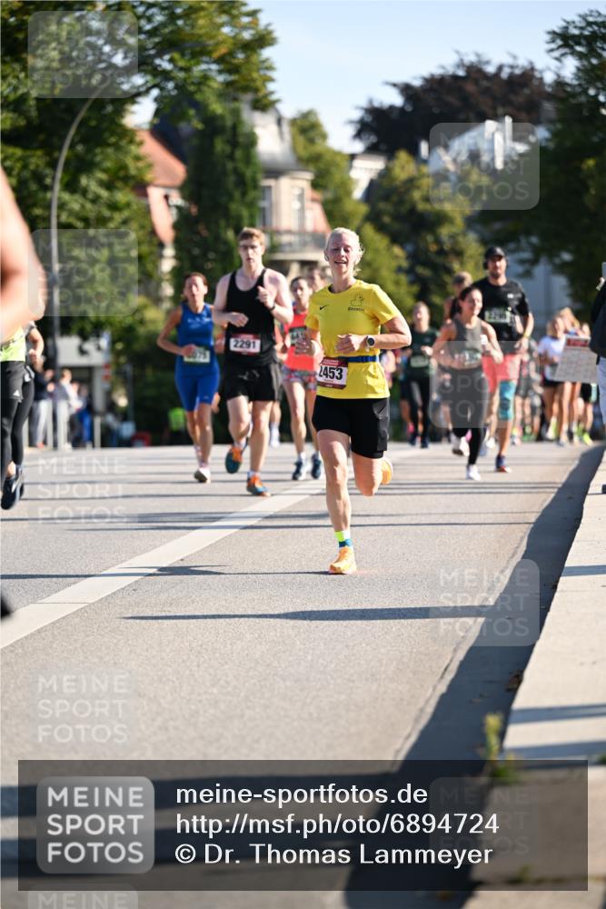 01.09.2024 - BARMER Alsterlauf Dr. Thomas Lammeyer http://msf.ph/oto/6894724 01.09.2024 09:31:12 Laufen 2291, 2453 meine-sportfotos.de
