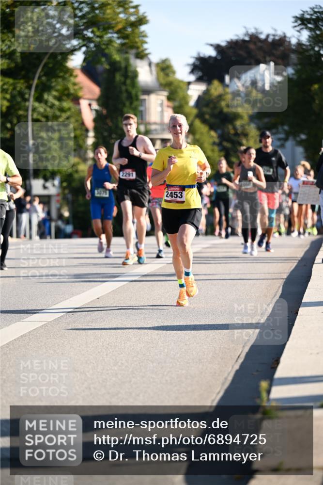 01.09.2024 - BARMER Alsterlauf Dr. Thomas Lammeyer http://msf.ph/oto/6894725 01.09.2024 09:31:12 Laufen 2291, 2453 meine-sportfotos.de