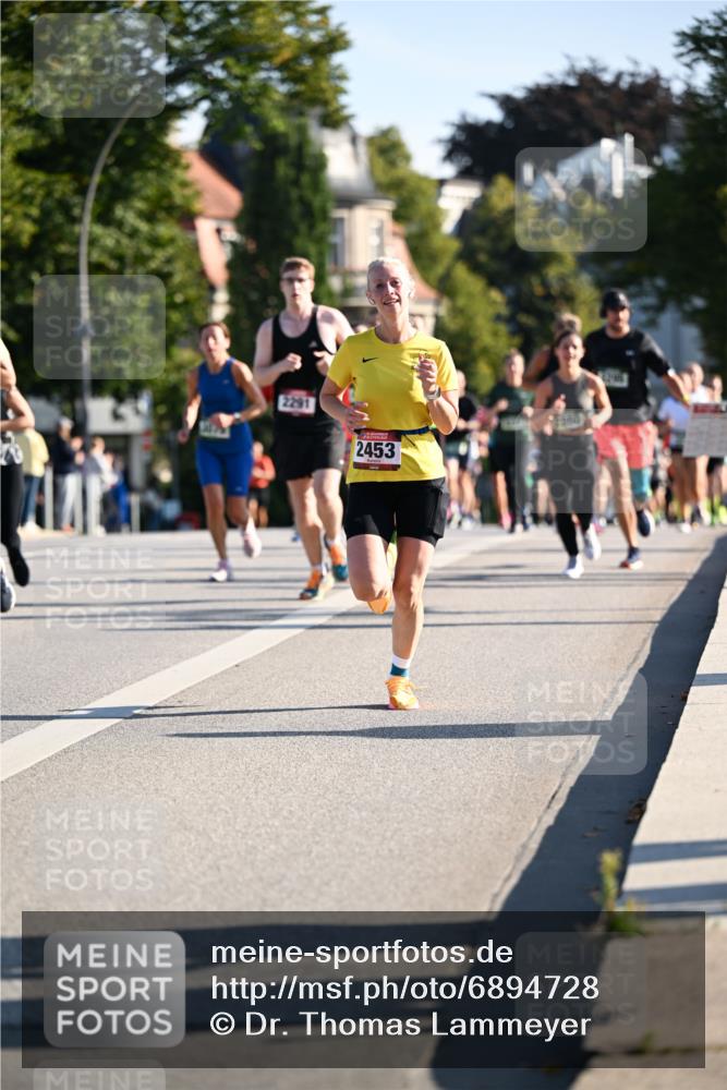 01.09.2024 - BARMER Alsterlauf Dr. Thomas Lammeyer http://msf.ph/oto/6894728 01.09.2024 09:31:12 Laufen 2291, 2453 meine-sportfotos.de