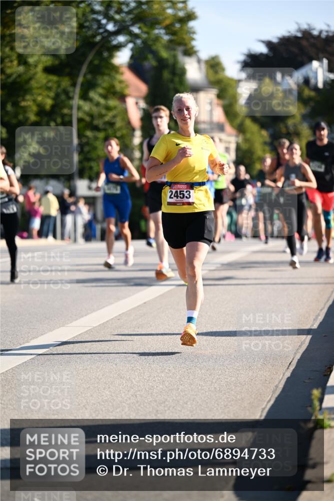 01.09.2024 - BARMER Alsterlauf Dr. Thomas Lammeyer http://msf.ph/oto/6894733 01.09.2024 09:31:13 Laufen 2453 meine-sportfotos.de