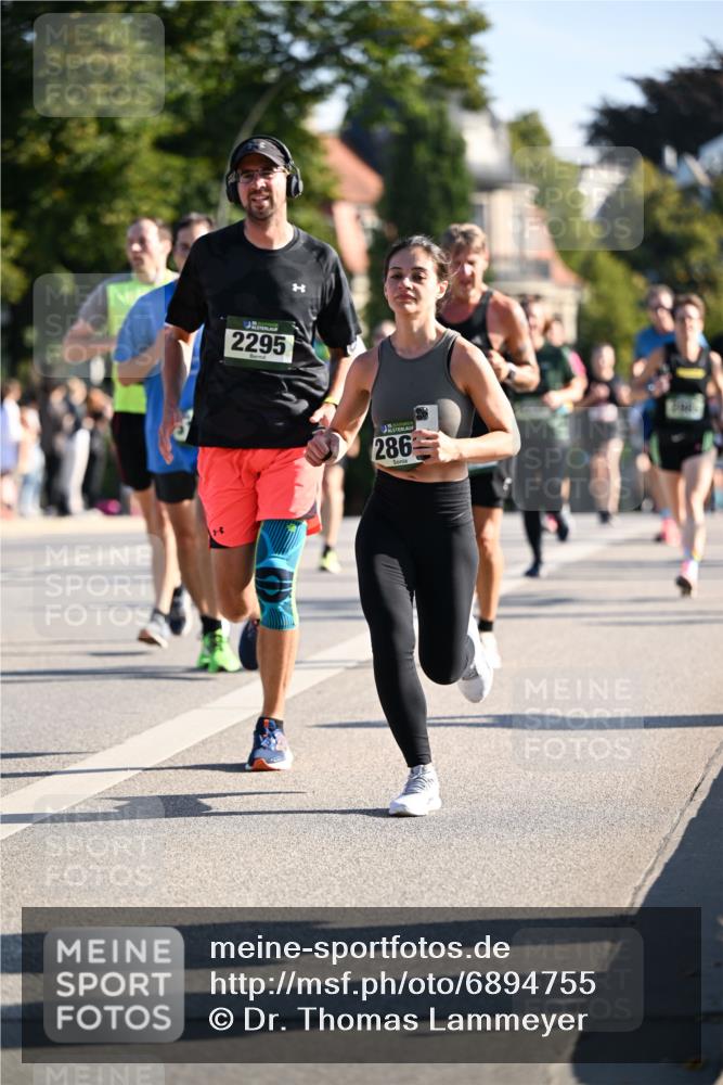 01.09.2024 - BARMER Alsterlauf Dr. Thomas Lammeyer http://msf.ph/oto/6894755 01.09.2024 09:31:16 Laufen 2295, 286 meine-sportfotos.de