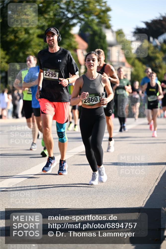 01.09.2024 - BARMER Alsterlauf Dr. Thomas Lammeyer http://msf.ph/oto/6894757 01.09.2024 09:31:17 Laufen 2295, 2860 meine-sportfotos.de