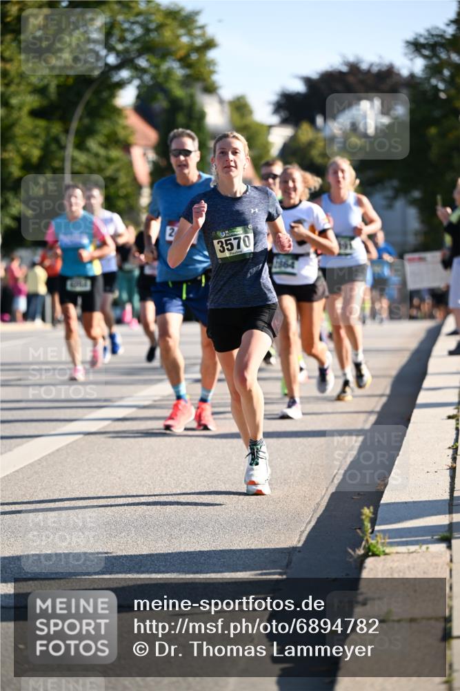 01.09.2024 - BARMER Alsterlauf Dr. Thomas Lammeyer http://msf.ph/oto/6894782 01.09.2024 09:31:21 Laufen 2, 3570 meine-sportfotos.de