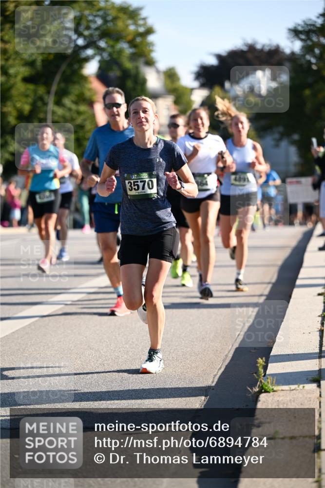 01.09.2024 - BARMER Alsterlauf Dr. Thomas Lammeyer http://msf.ph/oto/6894784 01.09.2024 09:31:21 Laufen 0, 135, 35703 meine-sportfotos.de