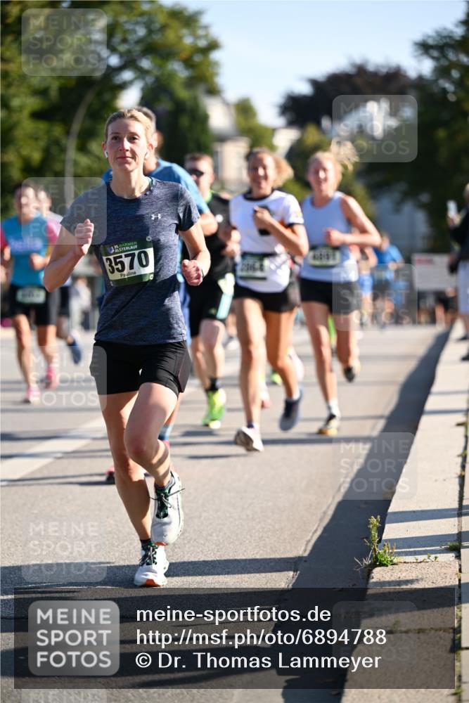 01.09.2024 - BARMER Alsterlauf Dr. Thomas Lammeyer http://msf.ph/oto/6894788 01.09.2024 09:31:22 Laufen 35, 3570, 2016 meine-sportfotos.de