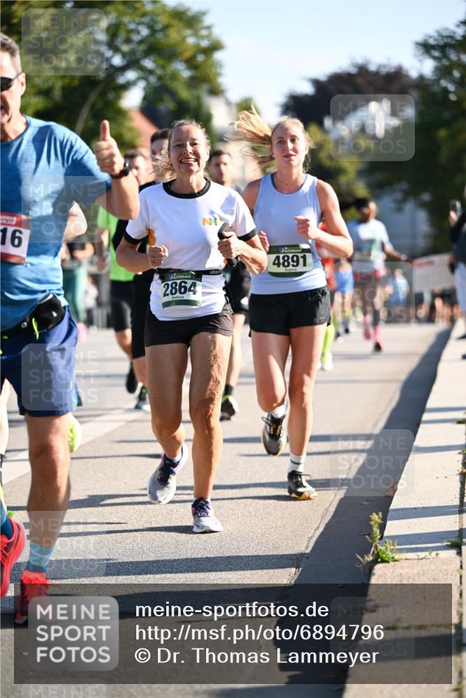 01.09.2024 - BARMER Alsterlauf Dr. Thomas Lammeyer http://msf.ph/oto/6894796 01.09.2024 09:31:23 Laufen 16, 2864, 4891 meine-sportfotos.de