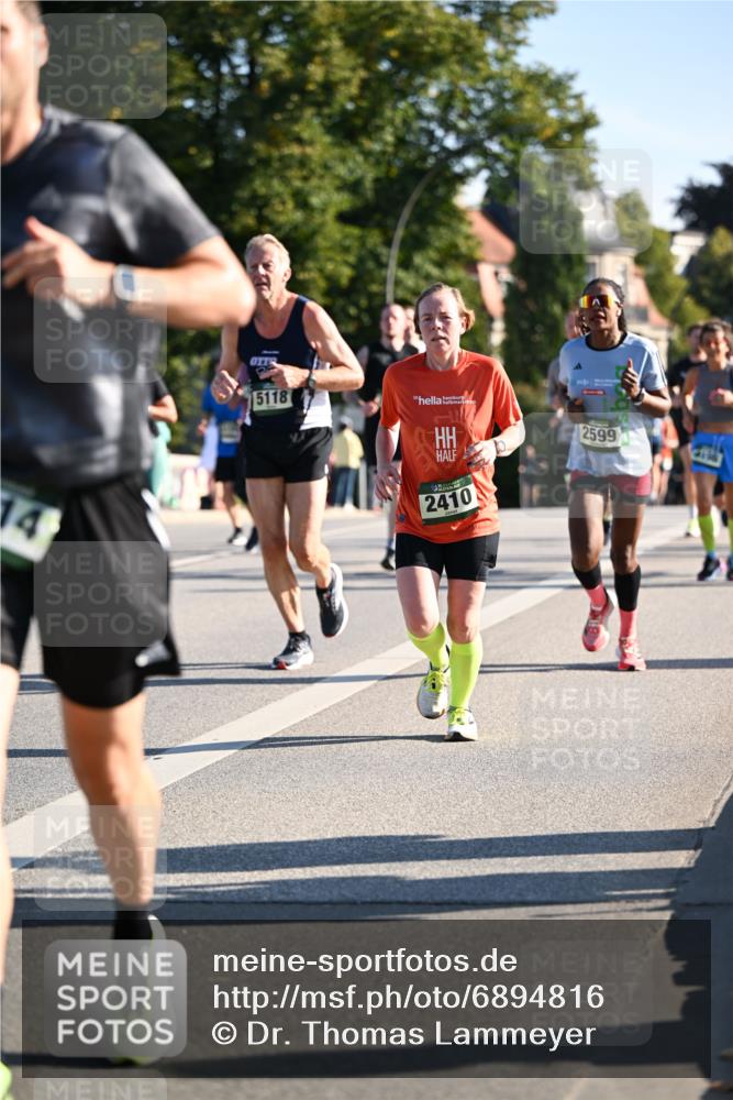 01.09.2024 - BARMER Alsterlauf Dr. Thomas Lammeyer http://msf.ph/oto/6894816 01.09.2024 09:31:26 Laufen 5118, 2410, 2599 meine-sportfotos.de