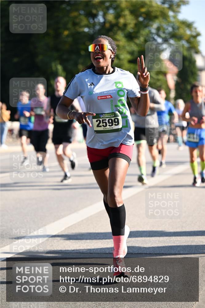 01.09.2024 - BARMER Alsterlauf Dr. Thomas Lammeyer http://msf.ph/oto/6894829 01.09.2024 09:31:28 Laufen 10, 35, 2599 meine-sportfotos.de