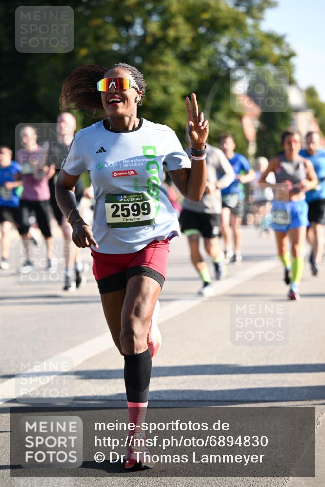 01.09.2024 - BARMER Alsterlauf Dr. Thomas Lammeyer http://msf.ph/oto/6894830 01.09.2024 09:31:28 Laufen 10, 35, 2599 meine-sportfotos.de