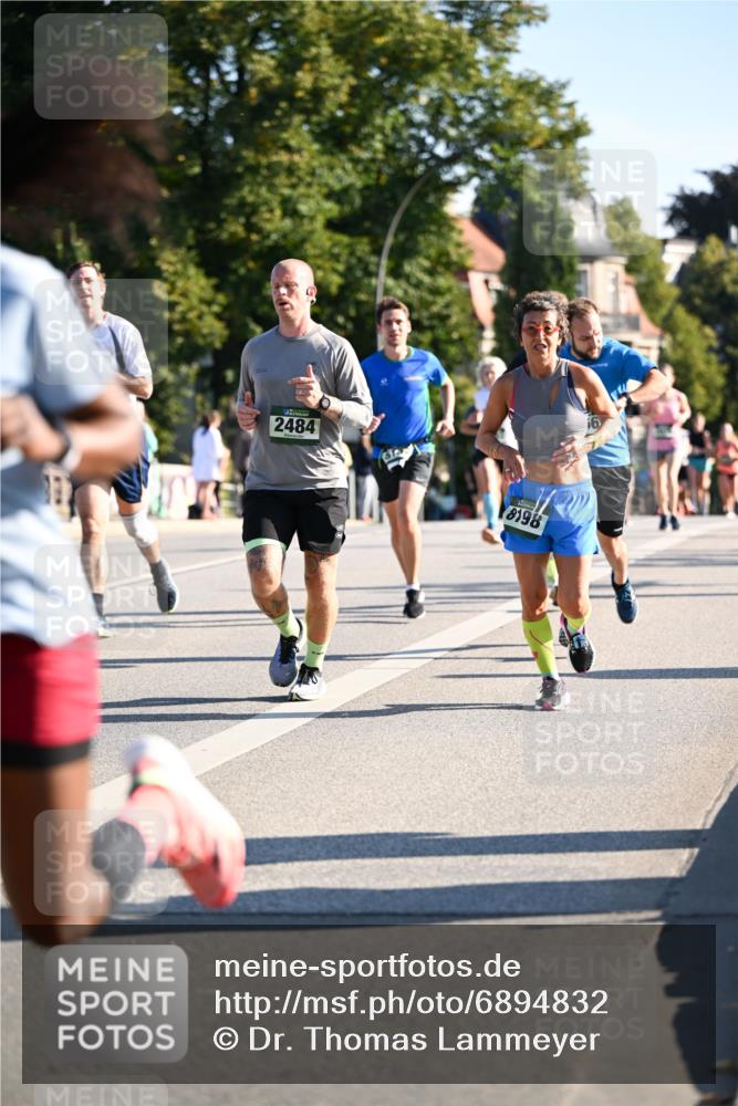 01.09.2024 - BARMER Alsterlauf Dr. Thomas Lammeyer http://msf.ph/oto/6894832 01.09.2024 09:31:29 Laufen 2484, 8198 meine-sportfotos.de