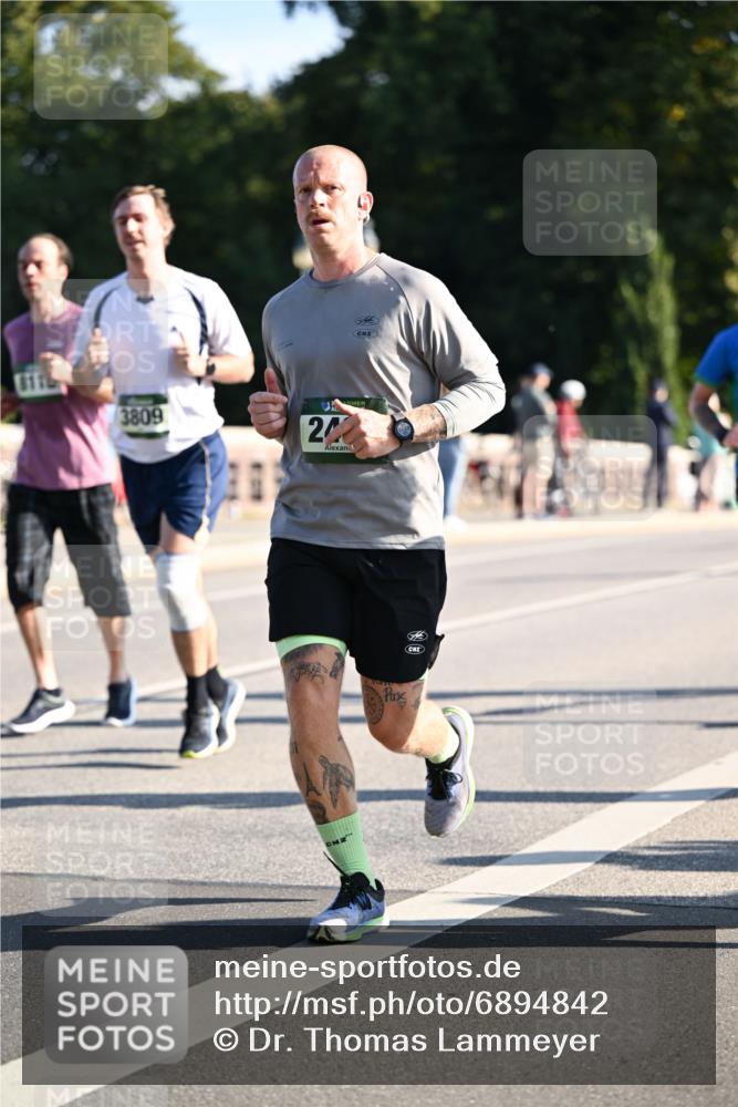 01.09.2024 - BARMER Alsterlauf Dr. Thomas Lammeyer http://msf.ph/oto/6894842 01.09.2024 09:31:30 Laufen 3809, 20 meine-sportfotos.de