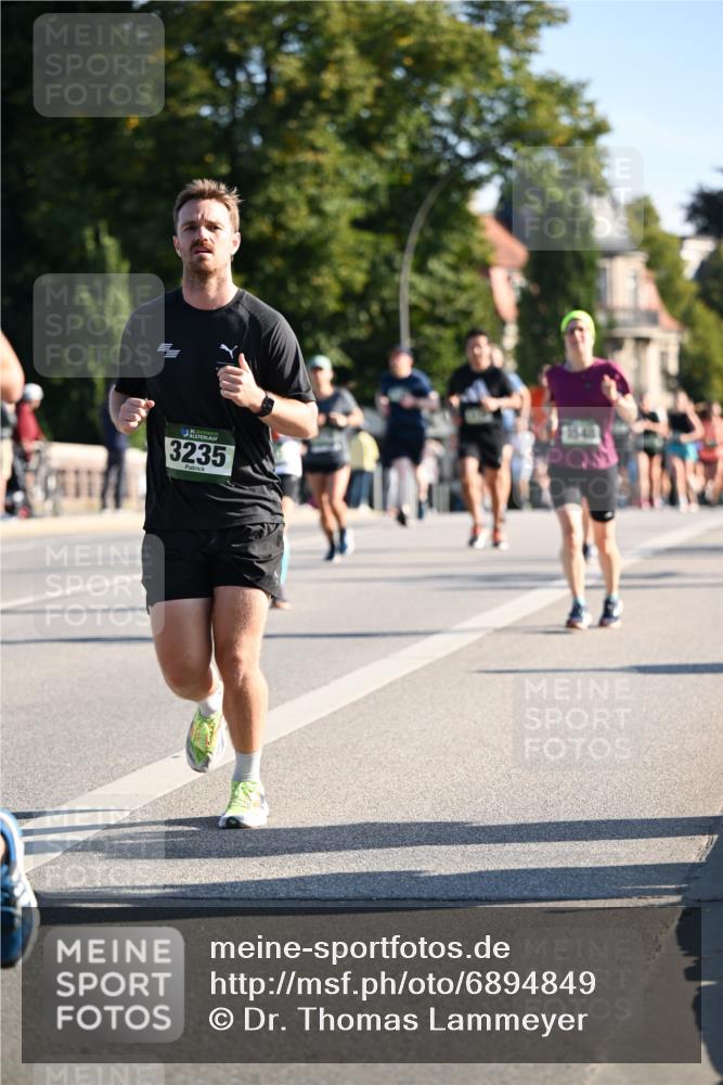 01.09.2024 - BARMER Alsterlauf Dr. Thomas Lammeyer http://msf.ph/oto/6894849 01.09.2024 09:31:32 Laufen 35, 3235 meine-sportfotos.de