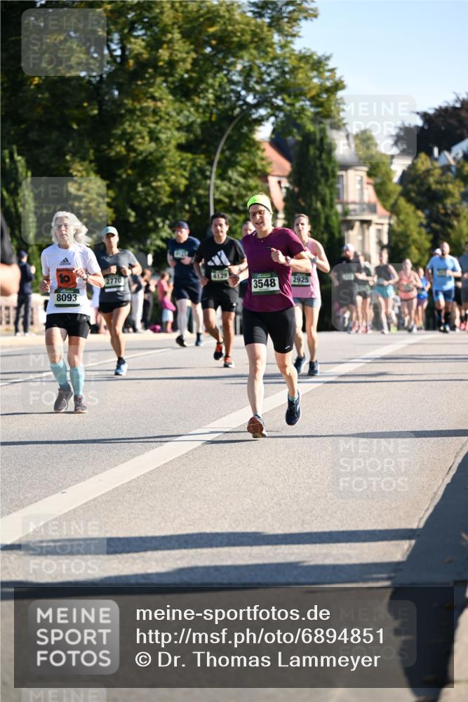 01.09.2024 - BARMER Alsterlauf Dr. Thomas Lammeyer http://msf.ph/oto/6894851 01.09.2024 09:31:32 Laufen 8093, 2770, 4129, 3548, 2925 meine-sportfotos.de