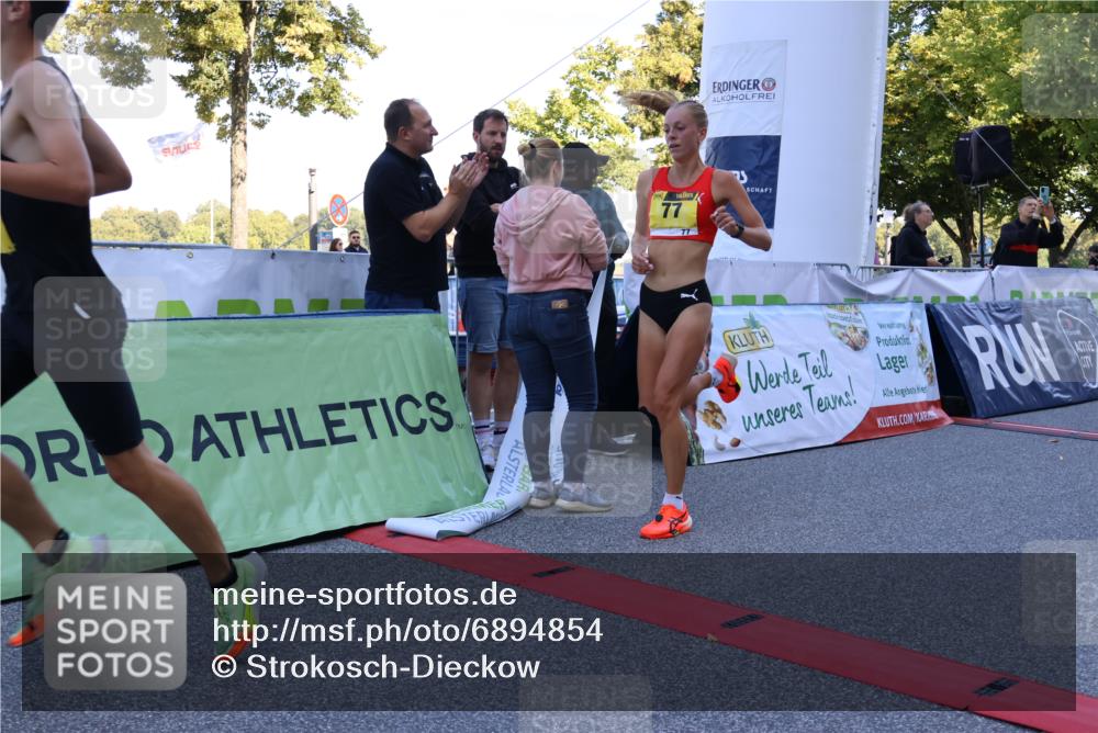 01.09.2024 - BARMER Alsterlauf Strokosch-Dieckow http://msf.ph/oto/6894854 01.09.2024 11:16:38 Ziel 53, 77 meine-sportfotos.de