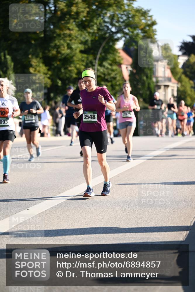 01.09.2024 - BARMER Alsterlauf Dr. Thomas Lammeyer http://msf.ph/oto/6894857 01.09.2024 09:31:33 Laufen 10, 093, 3548 meine-sportfotos.de
