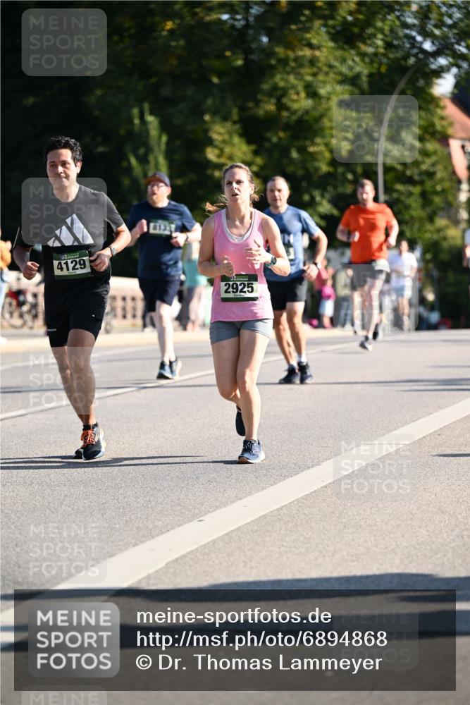 01.09.2024 - BARMER Alsterlauf Dr. Thomas Lammeyer http://msf.ph/oto/6894868 01.09.2024 09:31:35 Laufen 4129, 2925 meine-sportfotos.de