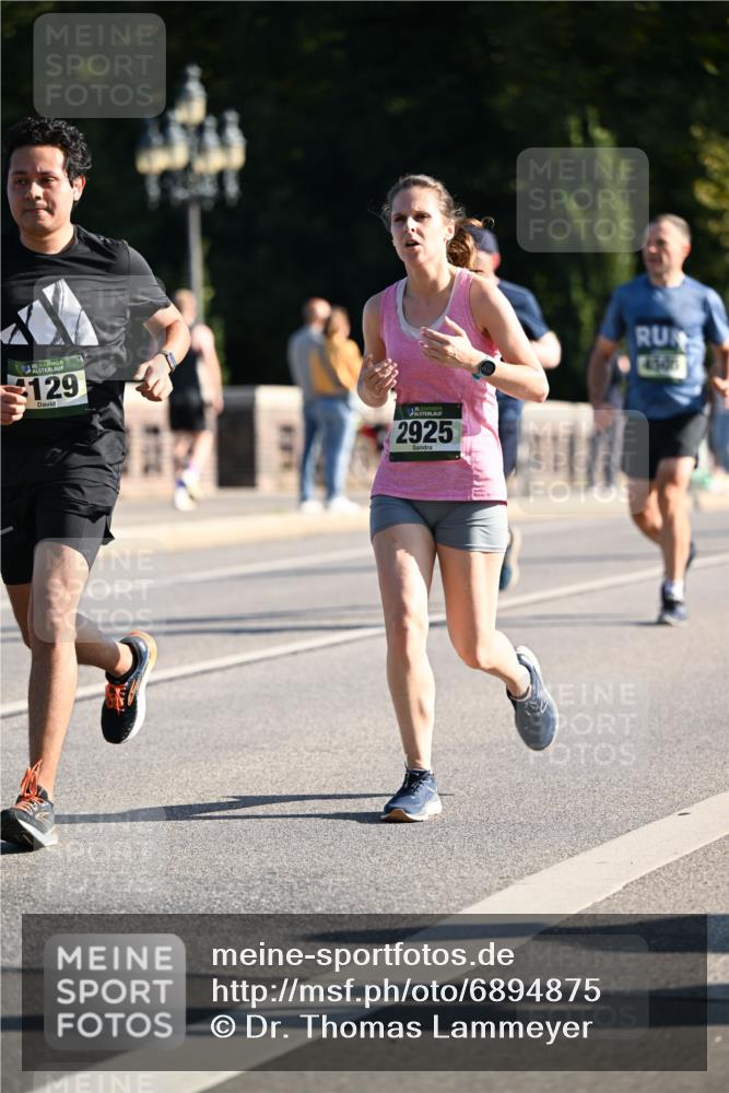 01.09.2024 - BARMER Alsterlauf Dr. Thomas Lammeyer http://msf.ph/oto/6894875 01.09.2024 09:31:36 Laufen 35, 129, 135, 2925, 4506 meine-sportfotos.de