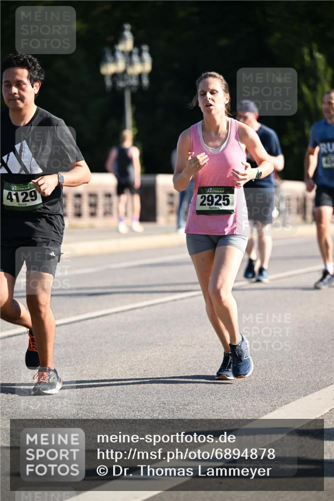01.09.2024 - BARMER Alsterlauf Dr. Thomas Lammeyer http://msf.ph/oto/6894878 01.09.2024 09:31:36 Laufen 4129, 135, 2925 meine-sportfotos.de