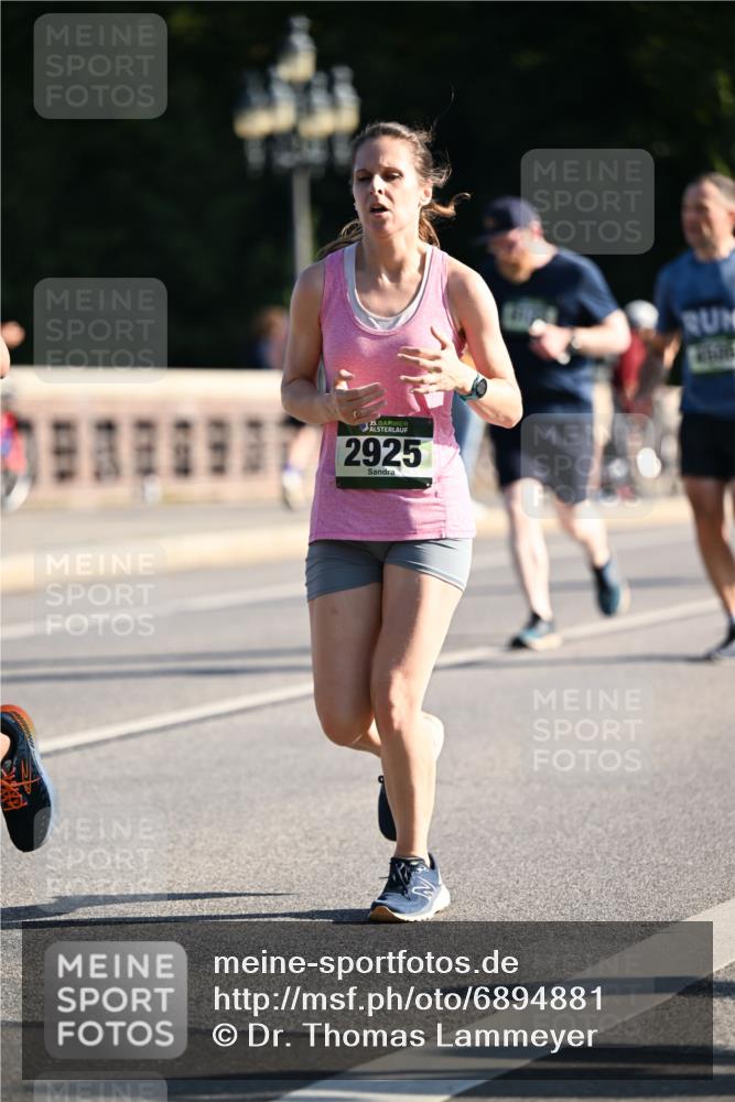 01.09.2024 - BARMER Alsterlauf Dr. Thomas Lammeyer http://msf.ph/oto/6894881 01.09.2024 09:31:36 Laufen 814, 35, 2925 meine-sportfotos.de