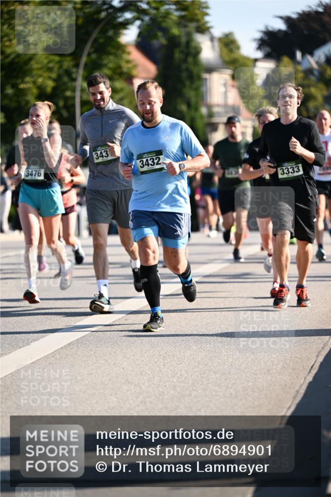 01.09.2024 - BARMER Alsterlauf Dr. Thomas Lammeyer http://msf.ph/oto/6894901 01.09.2024 09:31:39 Laufen 3476, 343, 3432, 3333 meine-sportfotos.de