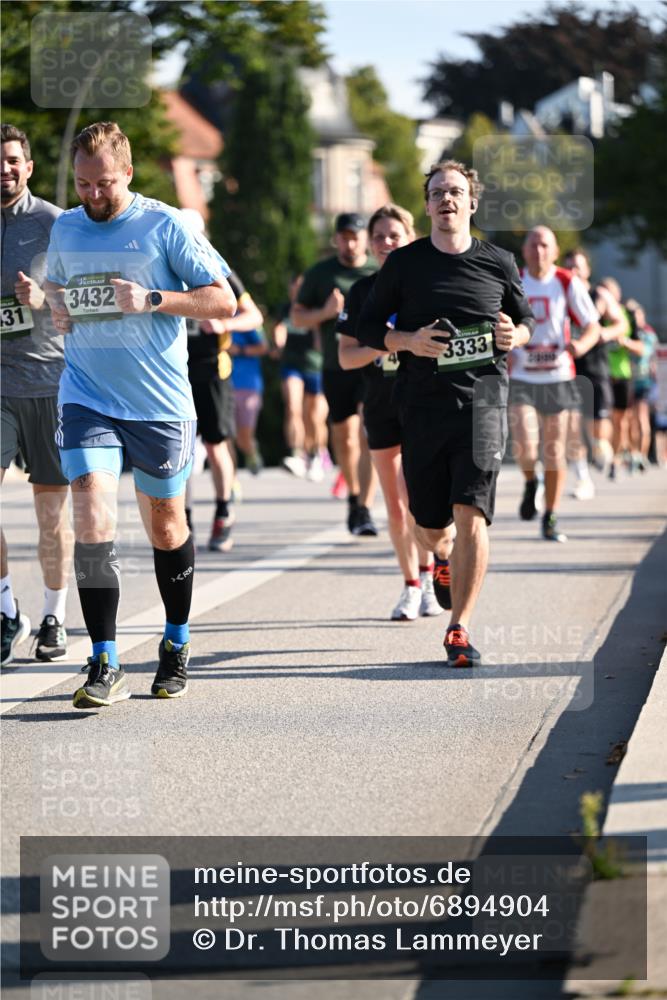 01.09.2024 - BARMER Alsterlauf Dr. Thomas Lammeyer http://msf.ph/oto/6894904 01.09.2024 09:31:40 Laufen 31, 3432, 3333 meine-sportfotos.de