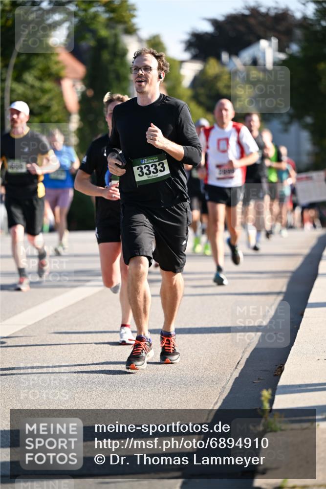 01.09.2024 - BARMER Alsterlauf Dr. Thomas Lammeyer http://msf.ph/oto/6894910 01.09.2024 09:31:41 Laufen 5, 3333 meine-sportfotos.de