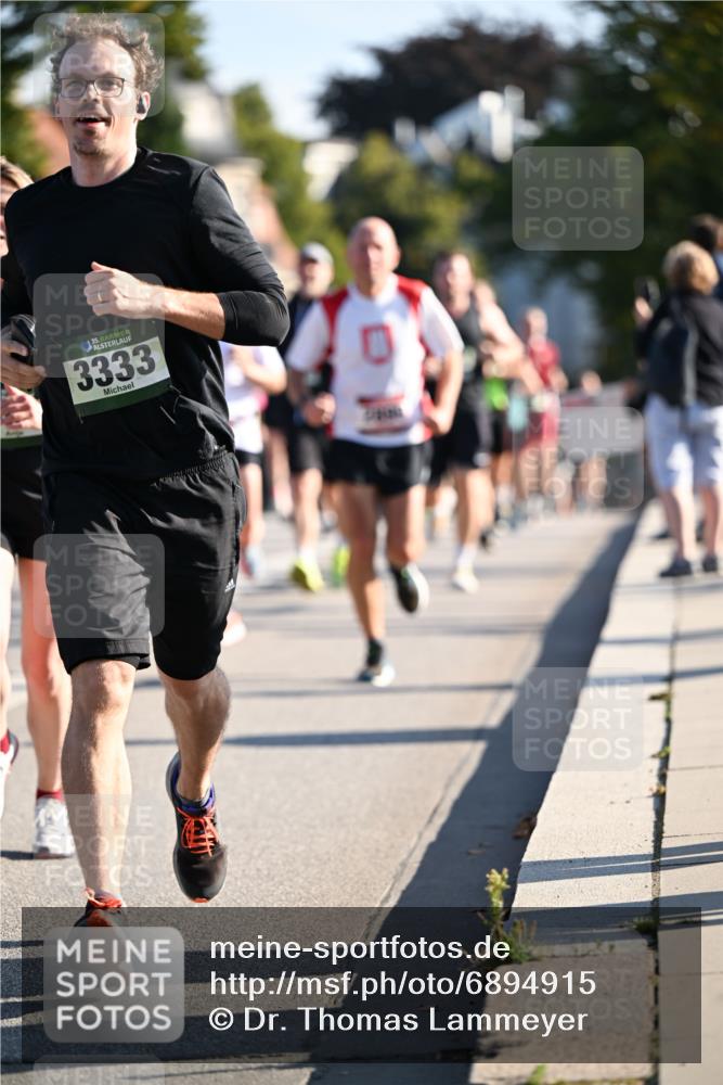 01.09.2024 - BARMER Alsterlauf Dr. Thomas Lammeyer http://msf.ph/oto/6894915 01.09.2024 09:31:42 Laufen 35, 3333 meine-sportfotos.de