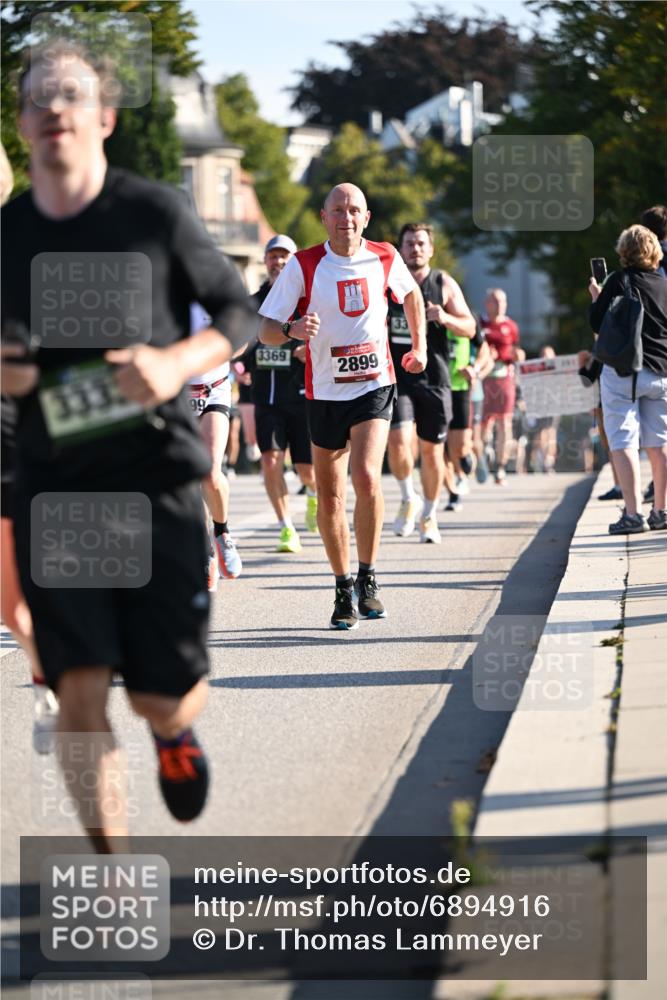 01.09.2024 - BARMER Alsterlauf Dr. Thomas Lammeyer http://msf.ph/oto/6894916 01.09.2024 09:31:42 Laufen 3369, 2899, 33 meine-sportfotos.de