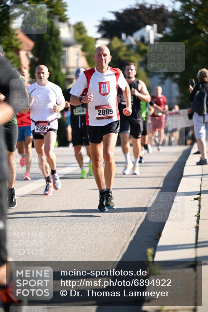 01.09.2024 - BARMER Alsterlauf Dr. Thomas Lammeyer http://msf.ph/oto/6894922 01.09.2024 09:31:43 Laufen 2399, 1369, 2899 meine-sportfotos.de
