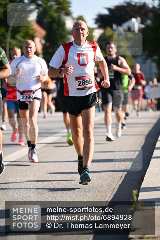 01.09.2024 - BARMER Alsterlauf Dr. Thomas Lammeyer http://msf.ph/oto/6894928 01.09.2024 09:31:43 Laufen 2399, 135, 2899 meine-sportfotos.de